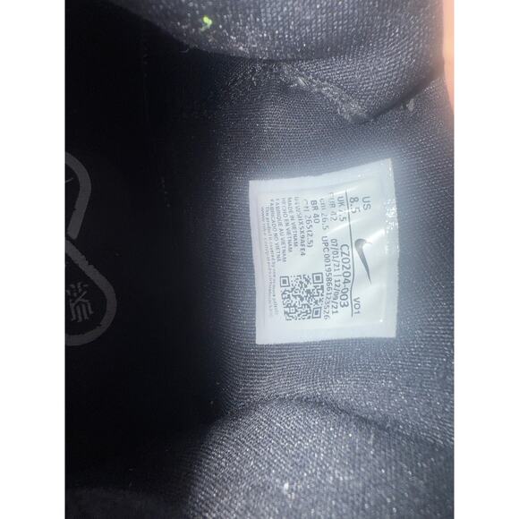 Nike Kyrie Infinity 8.5Y (Women’s 10 / Men’s 8.5) Basketball Shoes - Picture 8 of 8